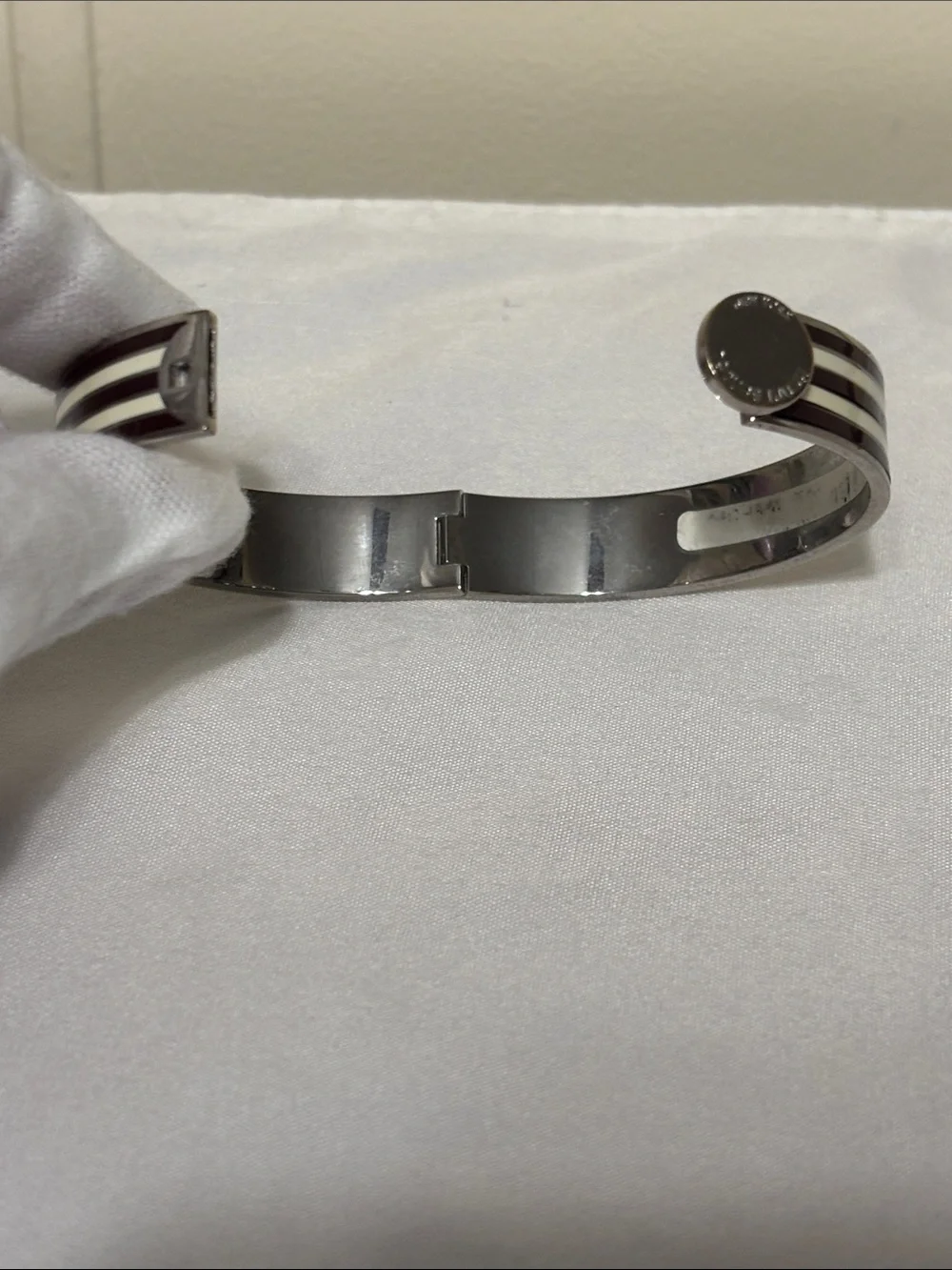 EUC Henri Bendel Centennial Stripe Enamel Hinged Bangle Bracelet with Bag